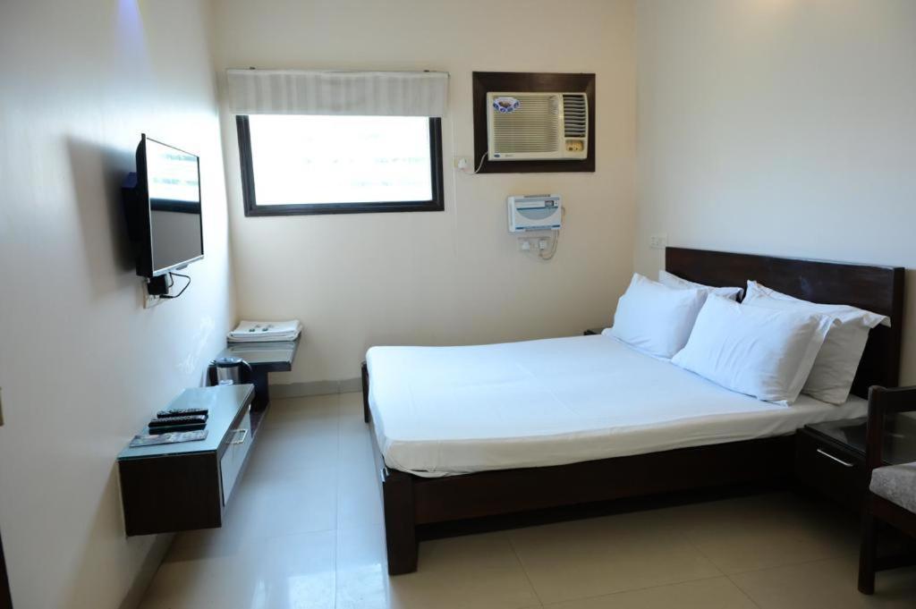 Maharani Regency Hotell Panchkula Eksteriør bilde