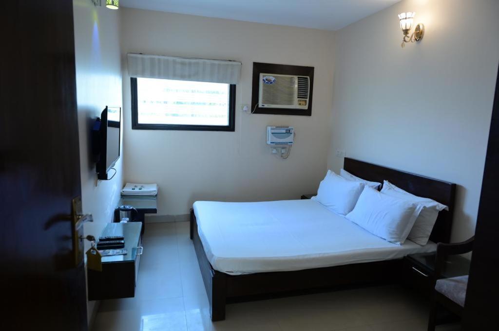 Maharani Regency Hotell Panchkula Eksteriør bilde